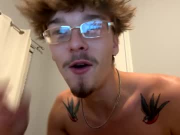 skinnywhiteboy23 cam