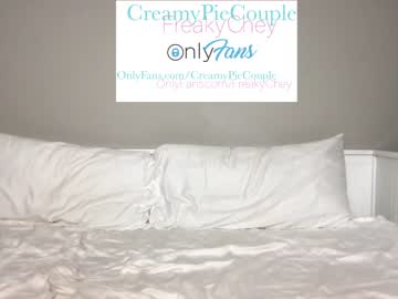 cam couple creamypiecouple image #247500