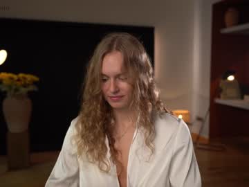 cam girl chillwithkira image #3016590