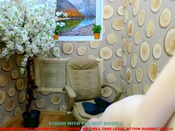 cam girl christine_coy image #624069