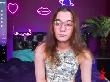cam girl beverleyelliott image #2244111