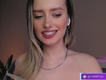 cam girl _yvie_ image #3665682