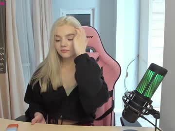 cam girl allotropp image #3381469