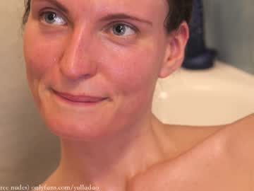 cam girl yulladao image #3425103