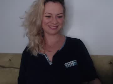 cam girl kiradivine image #2958205