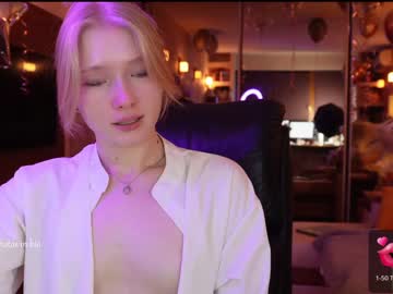 cam girl bestblondiiecb image #3710131