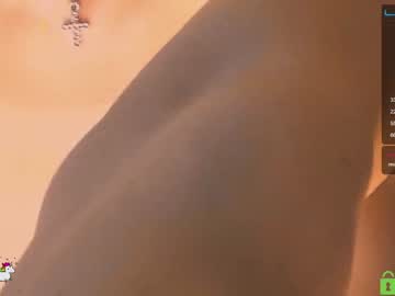cam girl naiamo image #2873216