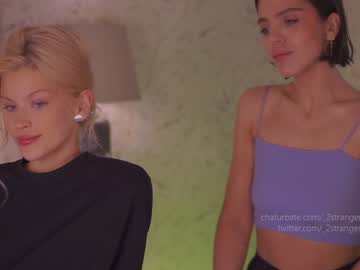 cam girl _2strangers image #2379668