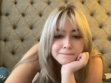 chloesurreal cam