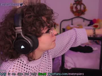 cam girl evelynpiers image #3069026