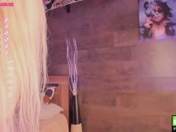 cam girl yolandabertha image #3812045