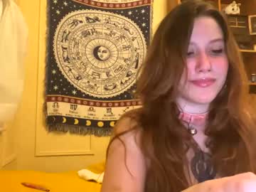 cam girl lucylabellum image #3999851