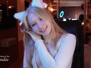 cam girl bestblondiiecb image #3709226