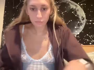 cam girl vickyexybod image #2820115