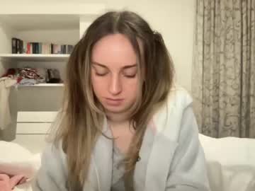 cam girl lilmills image #1058108
