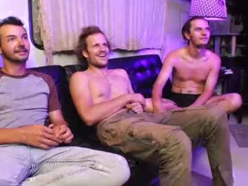 cam man hollandhousestudios image #2086683