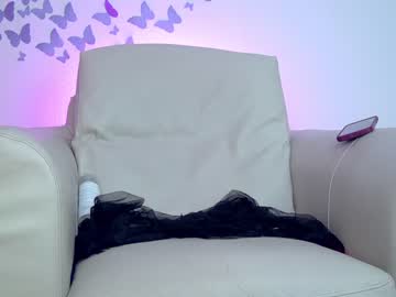 cam girl princessasiana image #380349