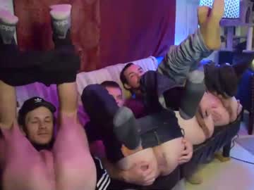 cam man hollandhousestudios image #1137655