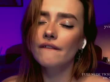 cam girl _yvie_ image #413374