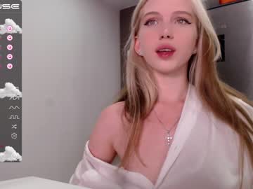 cam girl small_blondee image #2507308