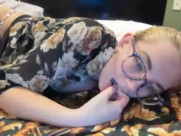 cam girl mariah95 image #551387