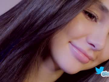 cam girl hollyextra image #3346231
