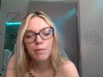 lindsey_love122 cam