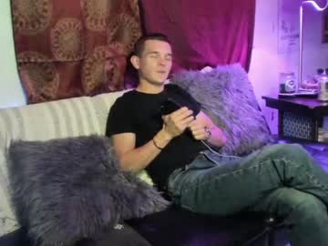 cam man hollandhousestudios image #987281