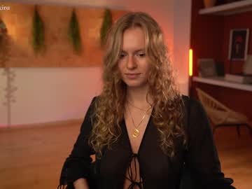 cam girl chillwithkira image #3160975