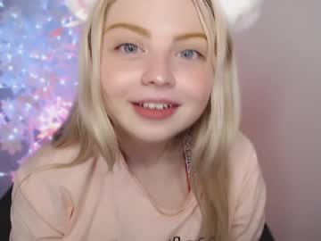 cam girl shy_blondiee image #3704809