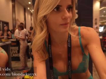 cam girl blondiekayy image #3425832