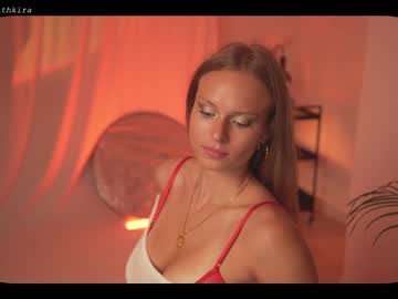 cam girl chillwithkira image #2155786