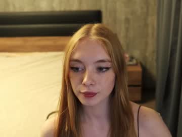 cam girl lily_lyn image #3944651