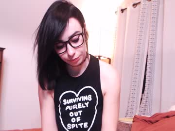 cam girl eeeveee image #253465