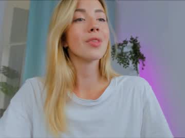 cam girl emmi_rosee image #2383942
