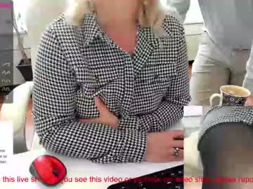 cam couple milf_viktoria image #2941719