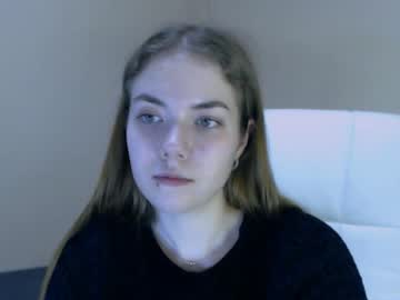cam girl zoey_deuttch image #3665118