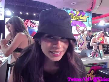 cam girl violetttflowers image #3491581