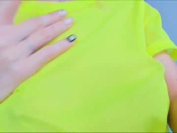 cam girl emmi_rosee image #3352604