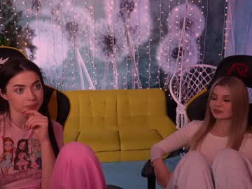 cam girl kira0541 image #3624370