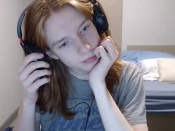 ewanhearsvoices cam