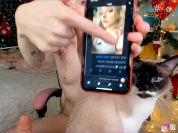 cam girl littleflufflepuff image #858221