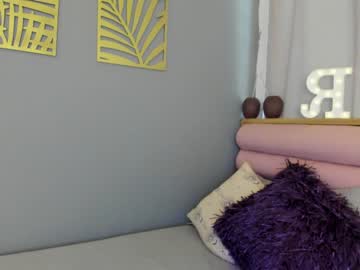 cam girl roberta_lipa image #2734486