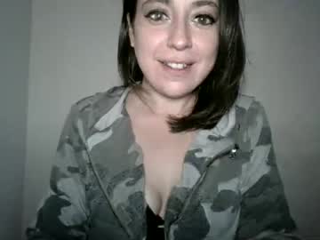 cam girl ilovelucylola image #1436592