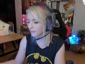 cam girl kimilee22 image #7686