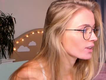 cam girl linellali image #2657484