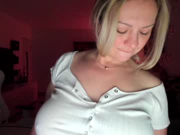 cam girl kiradivine image #1200453