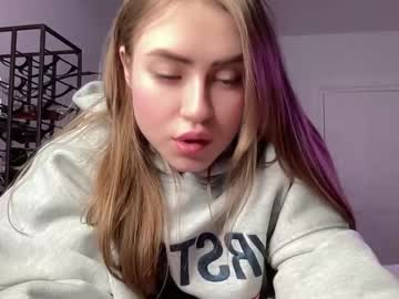 cam girl strawberryjamx image #3368194