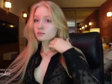 cam girl bestblondiiecb image #3588673