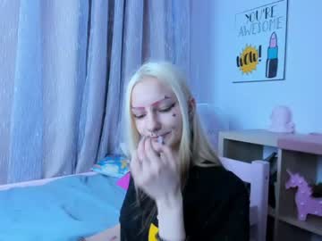 cam girl erika__lodge image #2225503